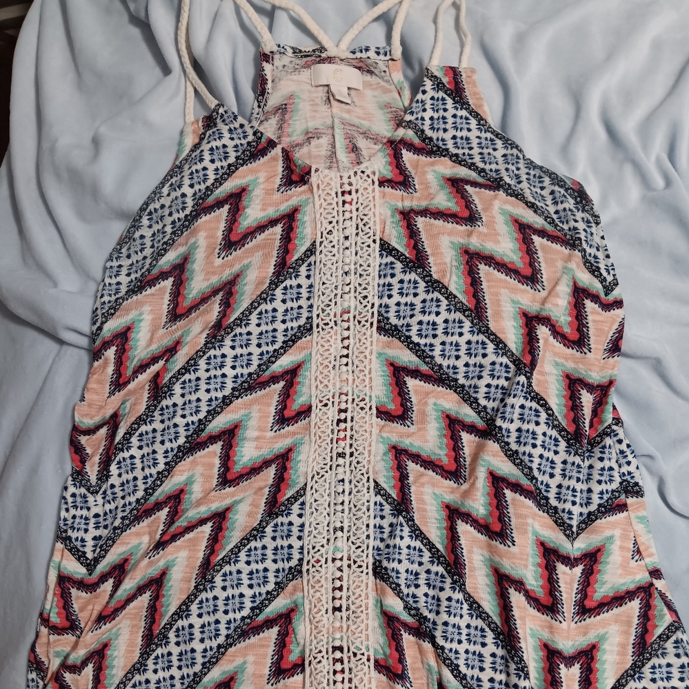 Chevron Patterned Sleeveless Top Size Small